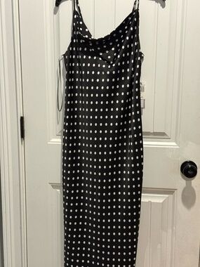 Black polkadot dress